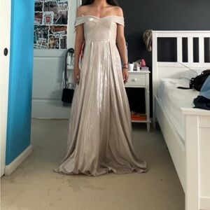 B. Smart Gold Off-Shoulder Prom Gown